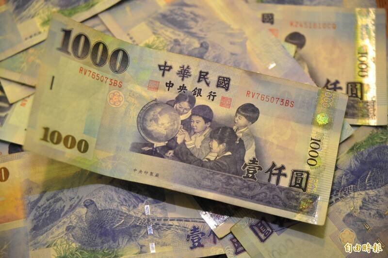 台南车厂老板联手员工假装失能，诈领产险73万余元。（记者王捷摄）