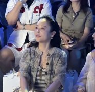 57岁陈红参加活动 气色红润端庄大气状态佳