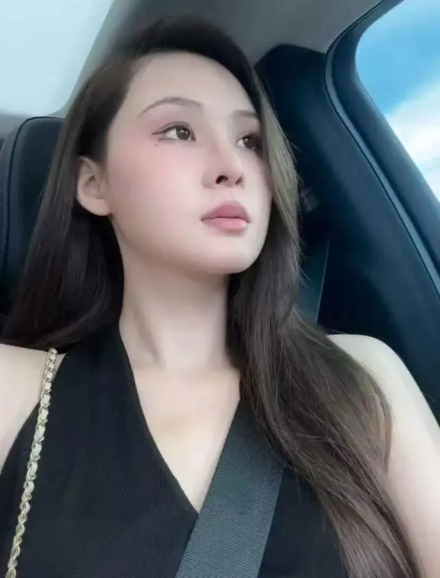 张颖颖曝了大S前夫很多猛料,消化不来,前夫哥不回