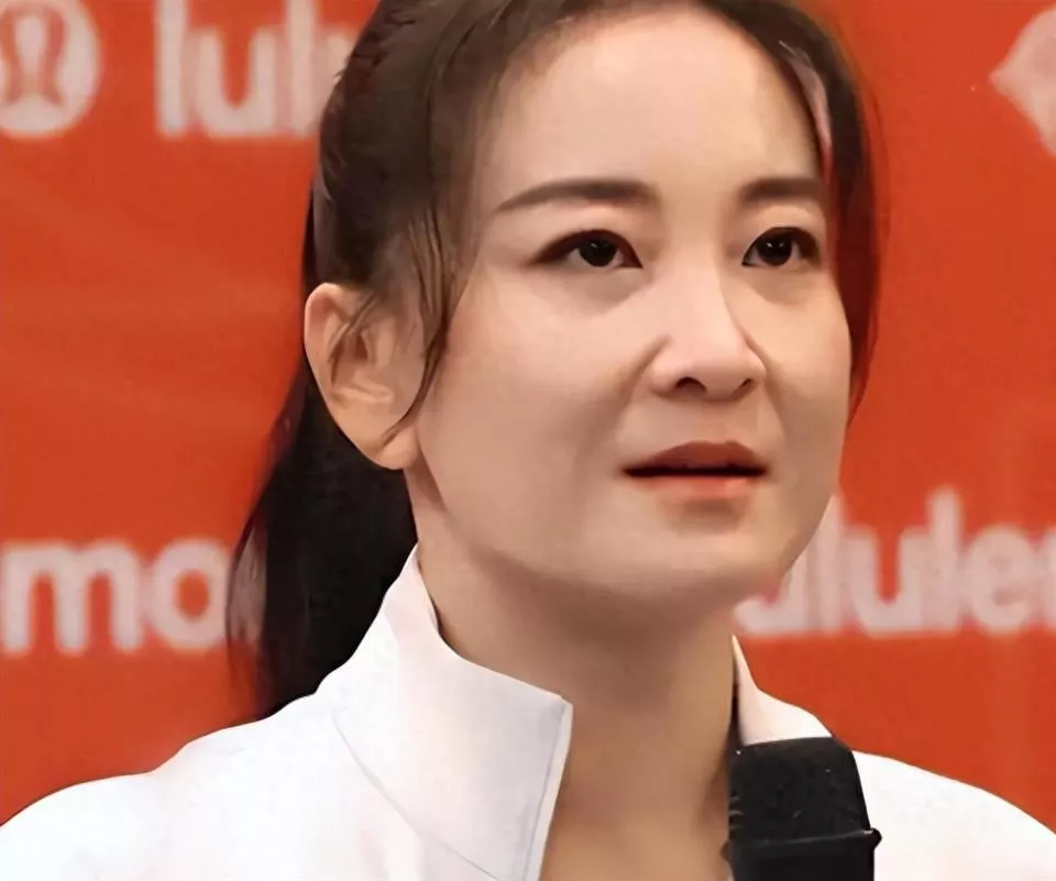 贾玲又胖起来了，本人回应：实在维持不住