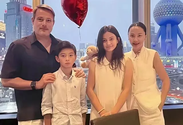 49岁马雅舒问老公遗产怎么分,罗伯特一句话让她愣住