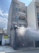 竹市透天厝疑气爆！落地窗震碎喷飞逾10米 云梯车救出1人