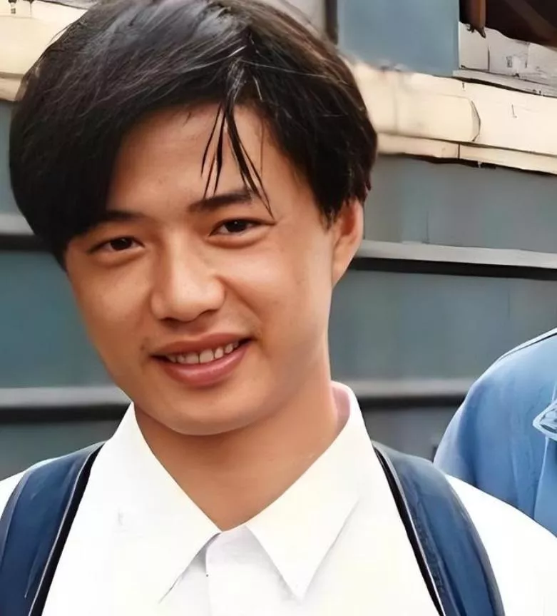 追了9年才娶了妻,因为妻子怕疼他做了15年丁克,余生只想宠着她