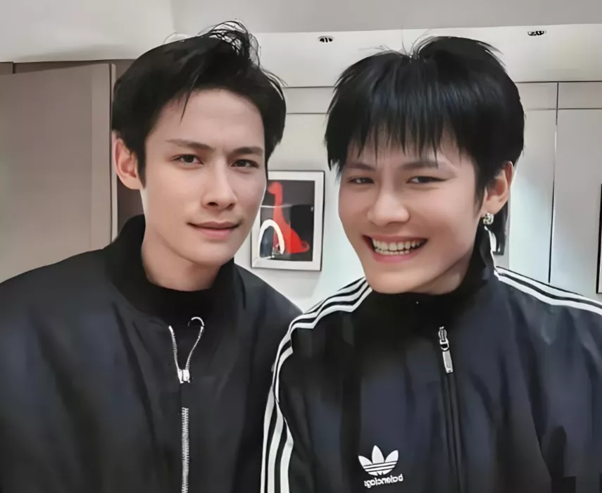 小杨哥、大杨哥现身直播间,在线人数仅寥寥数百人
