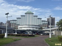 想标运动馆经营权 南市前体育局长学生涉行贿30万被起诉