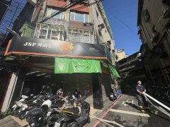 板桥民宅火警20岁男一度受困 吸入浓烟昏迷抢救中